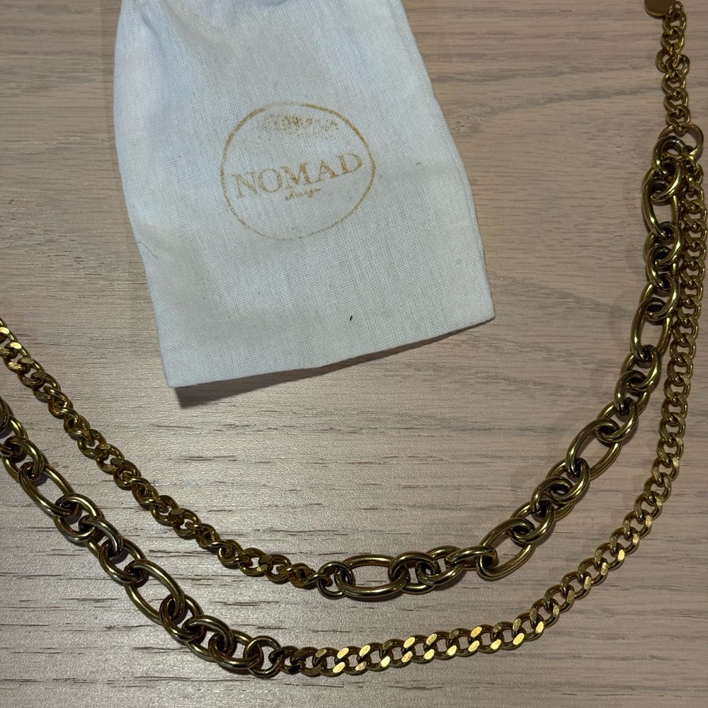 Les Nereides Red and Gold Necklace - Picture 3 of 3